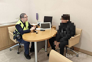 假線上申貸騙存摺及5萬代辦費　台中警銀聯手阻詐