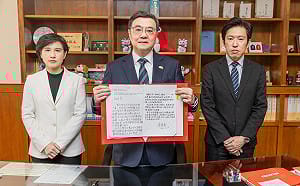 藍白狂罵政院不副署是獨裁！律師：轉移不敢倒閣的心虛