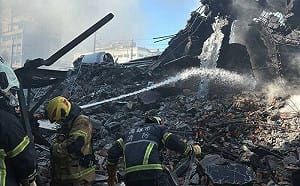 高雄大發工業區廠房大火！燒19小時終撲滅  空污監測接近背景值