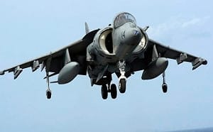 曾掀起垂直起降技術革命! 隱形性差 AV-8B 「鷂」式戰機被F-35B取代