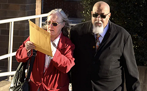 人體遺骸遭竟製成書皮與工藝品！哈佛醫學院前太平間主管判8年監禁