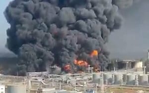 (影) 烏深層打擊奏效！無人機令俄南煉油廠全面停擺、頓涅茨克彈藥庫大爆炸