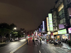 新北三重行人違規跨雙黃線　遭機車撞OHCA送醫