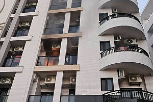 台南新市民宅火警　3人逃陽台輕微嗆傷獲救