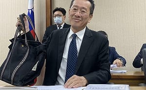 F-16失事沒防撞系統  顧立雄：今年底開始擴裝 