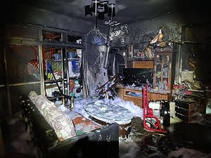 基隆民宅火警　父女遭嗆昏送醫