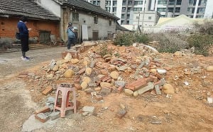 (影)《花甲男孩轉大人》場景破壞殆盡 地主怒控建商無法無天