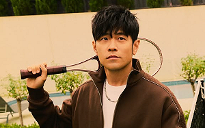 周杰倫挑戰澳洲網球比賽！國籍竟被錯標成「中國」