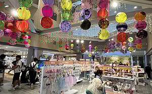 展現社區共融 中友百貨彩繪燈籠串聯中彰投 