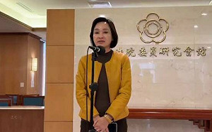 民進黨高市長初選後首份民調領先賴瑞隆  柯志恩：中間選民將左右勝負