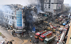 喀拉蚩購物中心大火 6死數十人下落不明! 巴基斯坦再現公共安全隱憂