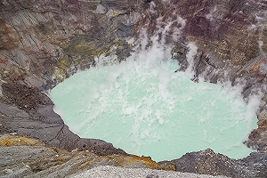 阿蘇火山警戒升3級！2台人遺體仍困火口 日方不排除放棄吊掛作業