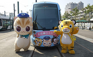 規劃雙向旅遊行程   台日聯名高雄彩繪輕軌列車啟動