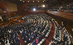 日眾議院解散｢議員3呼萬歲｣ 矢板明夫指折射出日本政治文化這一面