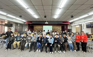 台中萬和宮明日起受理點光明燈  2/14送春聯