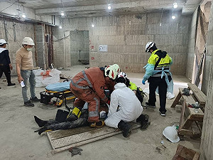 新竹建築工地電梯井意外　印尼移工墜樓送醫不治