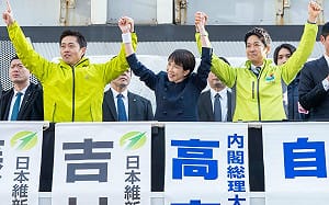 高市早苗嚴冬中展現悲壯決心「咬緊牙關！」力拚執政聯盟席次過半