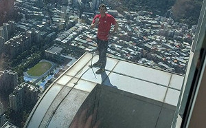 分享霍諾德爬101近距離視角！Google執行長笑：發現「電梯以外」新路徑