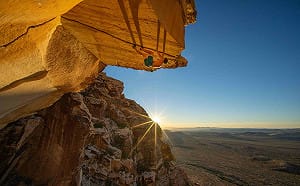 霍諾德徒手攀101掀熱潮  高雄電影館新春VR特典《極限攀登》回顧傳奇 