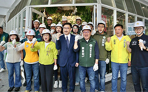 賴瑞隆、康裕成陪同力挺  「南方問政聯盟」聯合登記展現團結氣勢