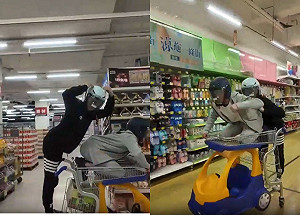 2男子仿拍中國抖音「重慶機車」！ 深夜闖賣場飆兒童推車 業者喊告