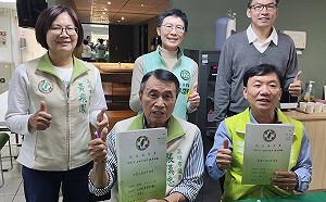 在地團結拚初選　蔡昌達完成登記喊民調唯一支持