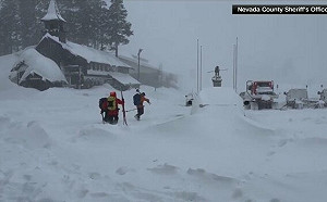 加州太浩湖北部山區雪崩  12名滑雪客＋4專業嚮導遇劫  10下落不明