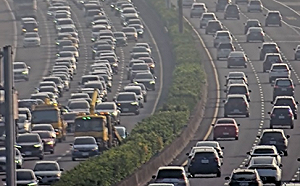 端午連假國道車潮暴增1.3倍！高公局曝易塞時段   聰明分流避塞車