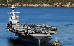 美軍雙航艦南北夾擊！伊朗面臨300架戰機精準打擊