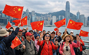 中國客轉香港「爆買」？矢板明夫：觀光流向只是表象　真正分水嶺在制度選擇