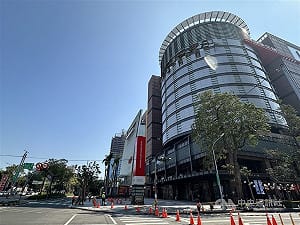 台中新光三越氣爆案首開庭　店長等3人否認犯罪