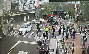 台中婦機車載孫女遭撞　3人受傷送醫