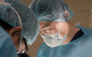 攝護腺肥大年輕化！40歲男強忍尿意排不出　膀胱纖維化猶如塑膠袋