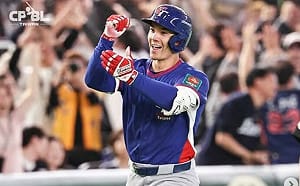 台韓大戰得分關鍵！費仔開轟「大聯盟強投」全場沸騰  表態願再替台灣出戰