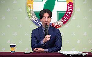 終於要「面對」李貞秀的問題！民進黨：盼韓國瑜勇於任事