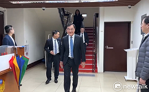 拜會民眾黨團未談李貞秀索資爭議　蘇嘉全：尊重主管機關意見 