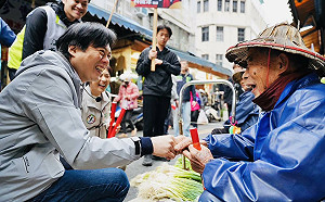 宜蘭縣長民調任何情境都勝藍白 林國漳感謝鄉親：這是督促他前進的動力