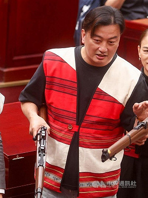 國民黨北市議員李傅中武疑涉貪污　辦公室遭搜索