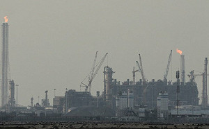 伊朗打仗卡達遭殃！液化天然氣出口受創、17%產能遭癱瘓 年損約200億美元