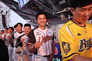 江少慶從憂鬱到笑容滿面　有信心4月回到投手丘