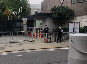 東京地檢以侵入、持刀與脅迫三罪起訴擅闖中國大使館自衛官村田晃大