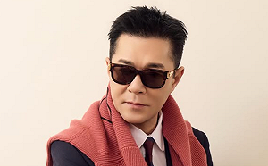 才因視網膜破洞開刀！古天樂露面竟遭雷射筆射眼睛