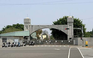 柯志恩喊高市府會遷205兵工廠    許智傑：最好的地點選擇就在衛武營  