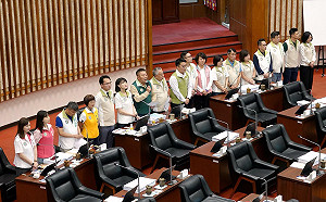 肯定陳其邁多年市政努力     民進黨團：奠定未來高雄發展30年基礎