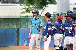 U18東岸聯盟玉里「洋將」蔡沁佑好投　當壘指帶氣氛