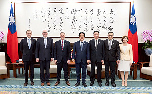 （影）賴清德接見美國參議員班克斯訪問團　盼以實力確保和平與理念相近國家並肩打造安全繁榮未來
