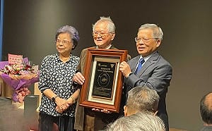 自然與人文並融　中央大學命名「黃春明小行星」