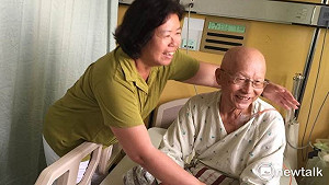 耀伯新書試讀》軍中人權！黃媽媽：耀伯是唯一協助的立委