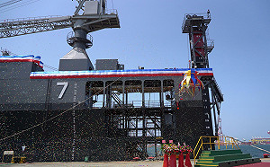 台船承造海軍7號浮塢今高雄下水　可維修3800噸級內「無特定限制」艦船