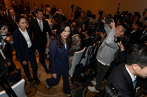 中南海最美女保鑣現身？鄭麗文訪中引熱議 貼身護衛身分掀網瘋傳